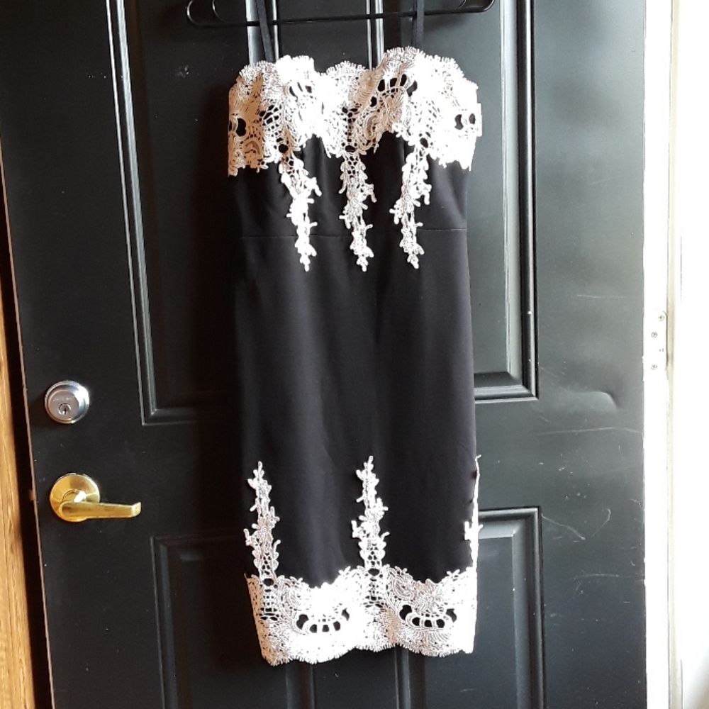 Black and cream dress - Picture 7 of 8